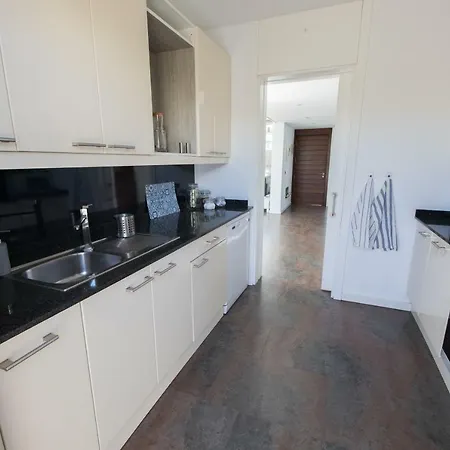 Sunny And Quiet Duplex アパート マスパロマス