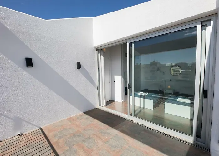 Sunny And Quiet Duplex Apartment