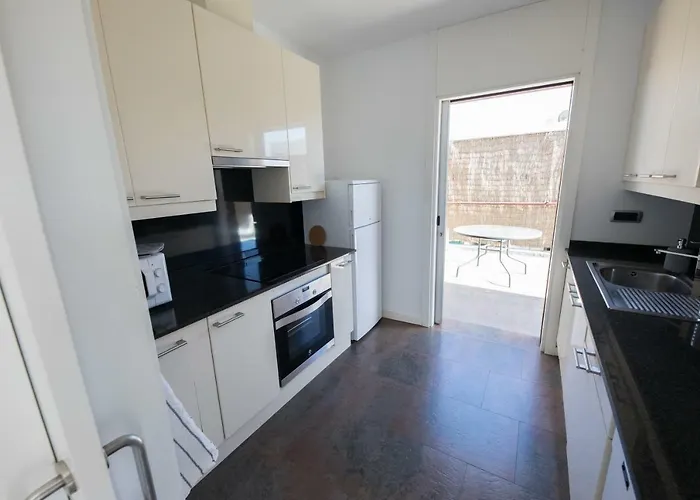 Sunny And Quiet Duplex Apartment *